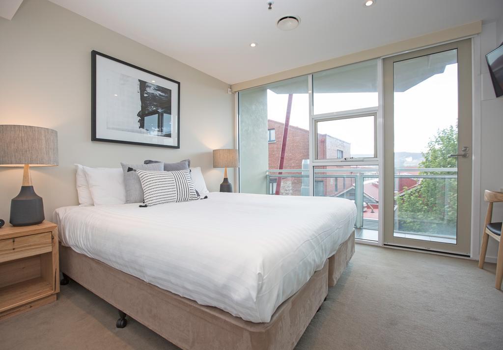 Sullivans Cove Apartments Hobart Luaran gambar A bedroom at the hotel